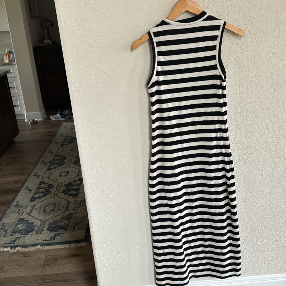 Black and White Striped Midi Dress - Picture 3 of 7